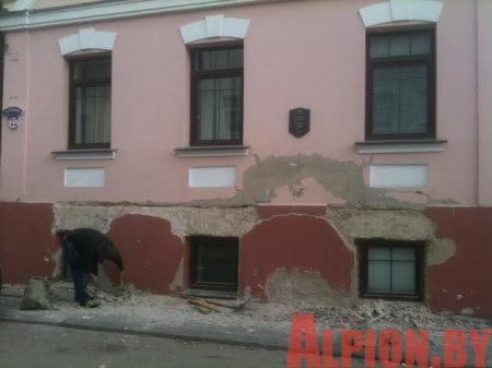 Ремонт фасада административного здания в Гродно -2